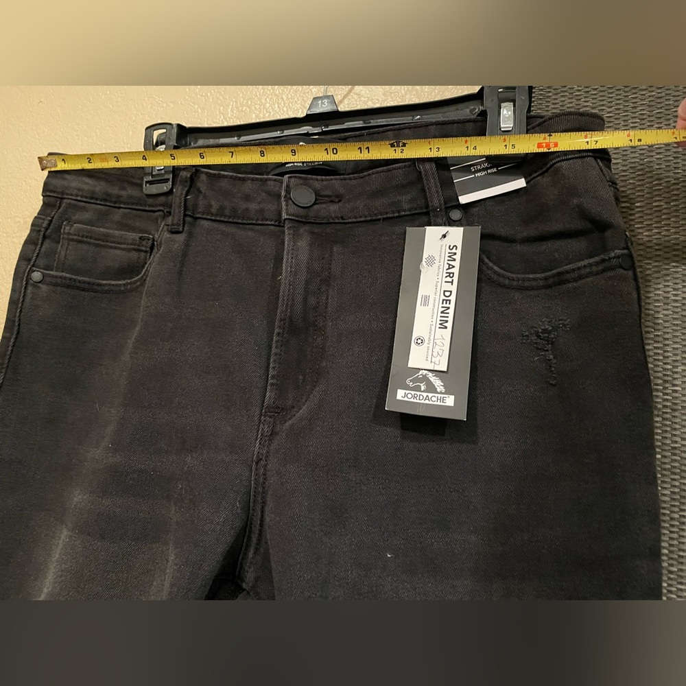 Jordache Straight High Rise - Picture 2 of 10